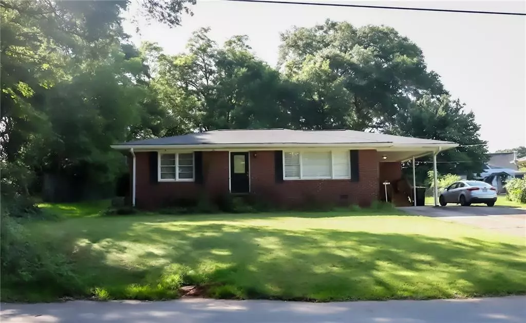 Fairburn, GA 30213,88 Greene ST NE