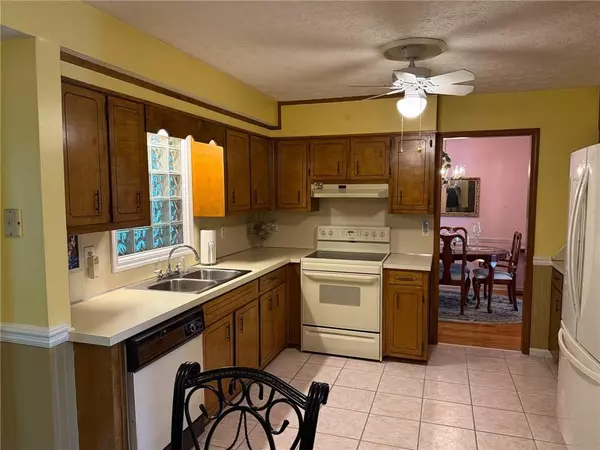 Stone Mountain, GA 30083,4402 Autumn Hill Drive