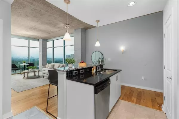 Atlanta, GA 30305,250 Pharr RD NE #1517