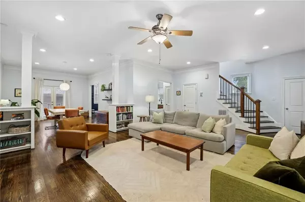 Atlanta, GA 30318,2477 Edwards DR