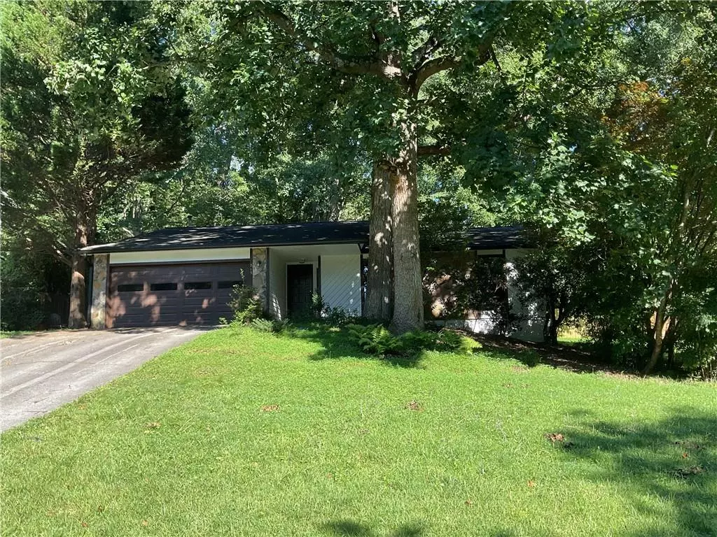 Roswell, GA 30076,215 Lakeland CT