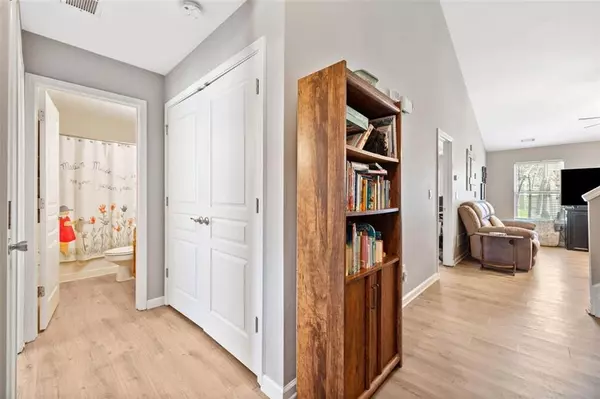Canton, GA 30114,137 HIDDEN LAKE CIR