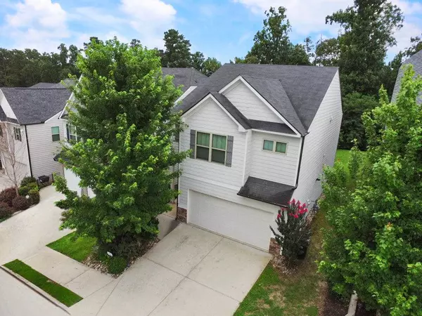 3948 Lake Manor WAY, Atlanta, GA 30349