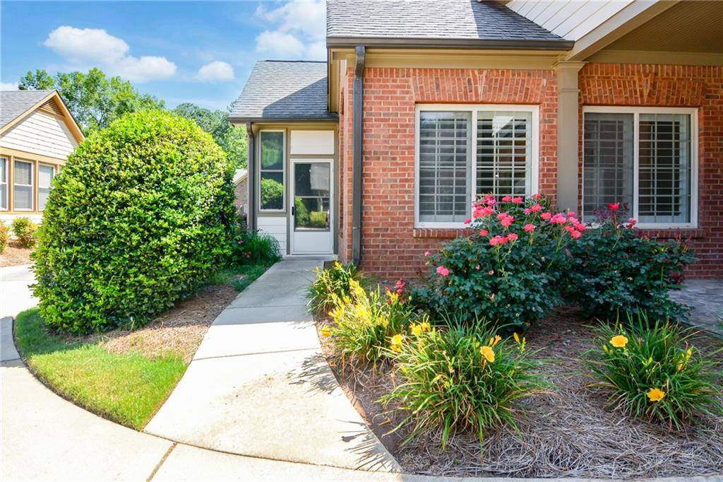 Kennesaw, GA 30144,120 CHASTAIN RD #202