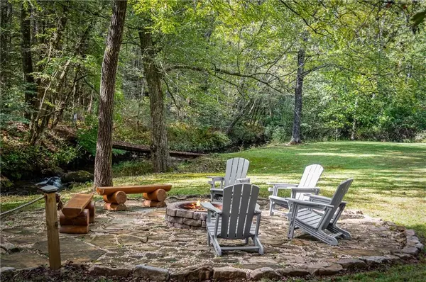 Blue Ridge, GA 30513,577 Macedonia Church RD