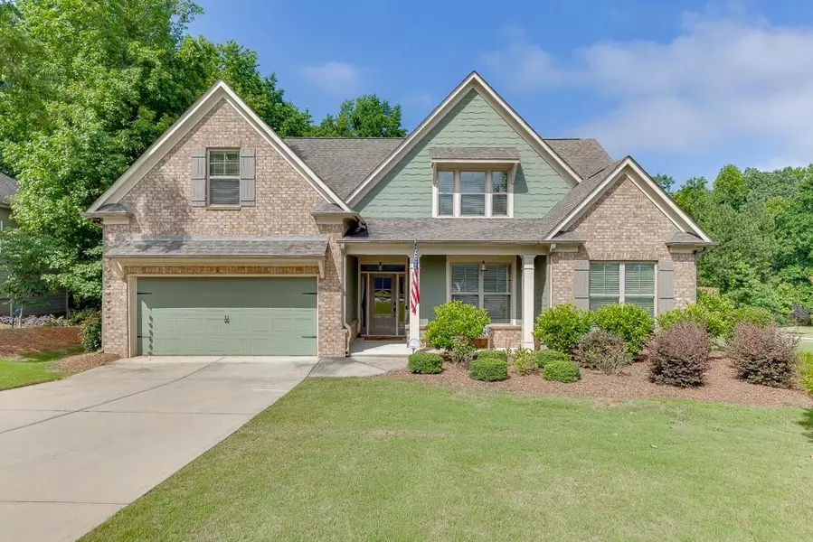 6206 Little Cove DR, Flowery Branch, GA 30542