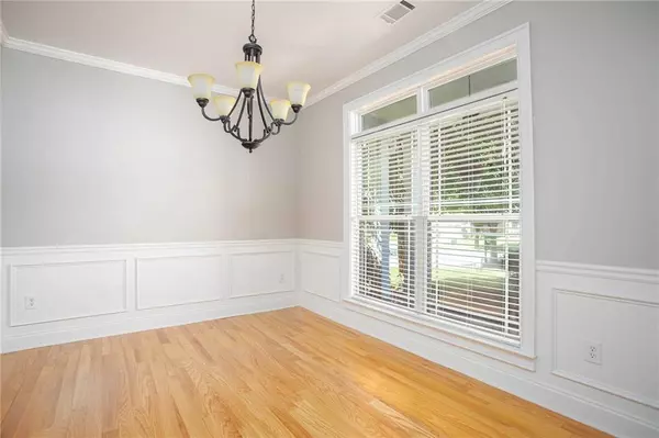 2634 Bay Crest LN, Loganville, GA 30052