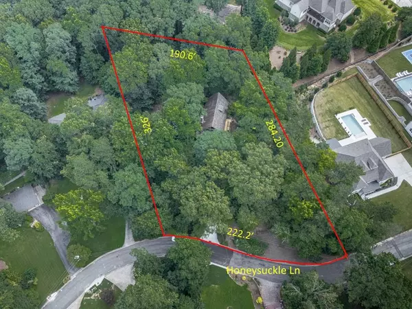 2351 Honeysuckle LN SE, Smyrna, GA 30080
