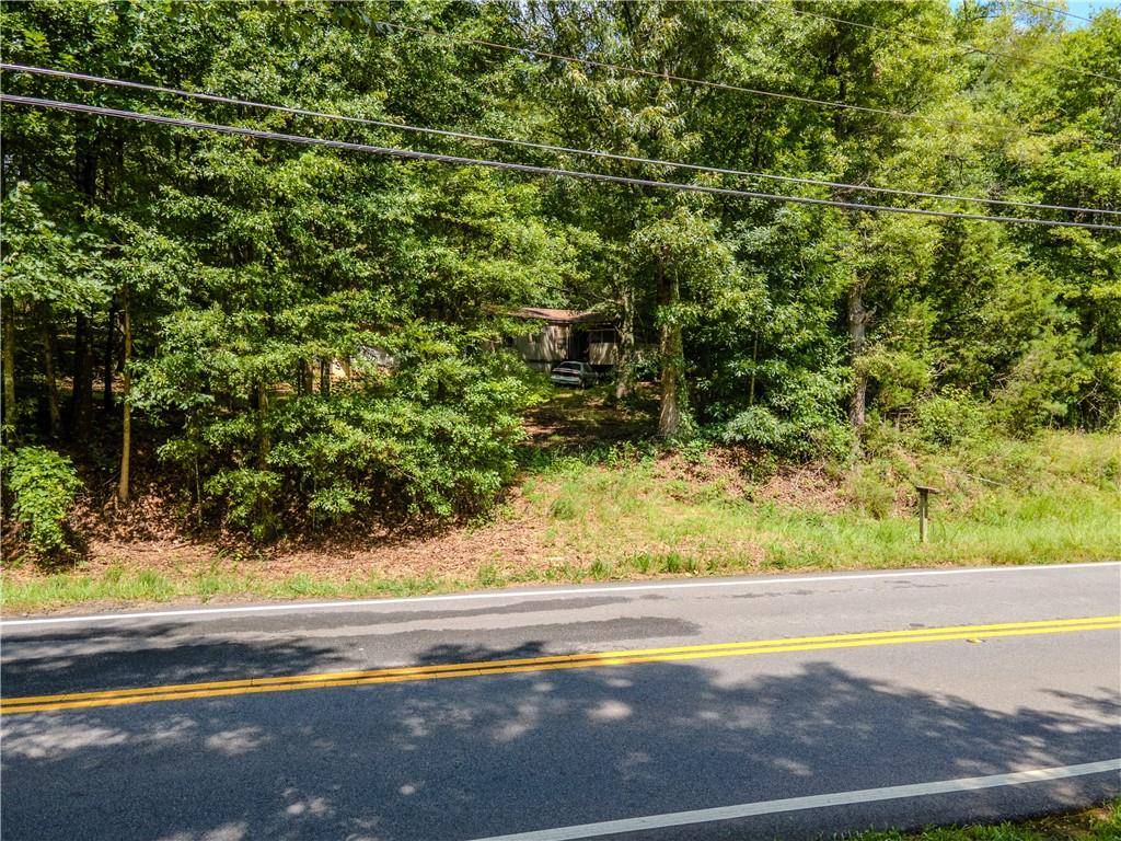 1304 Broadnax Mill RD, Loganville, GA 30052