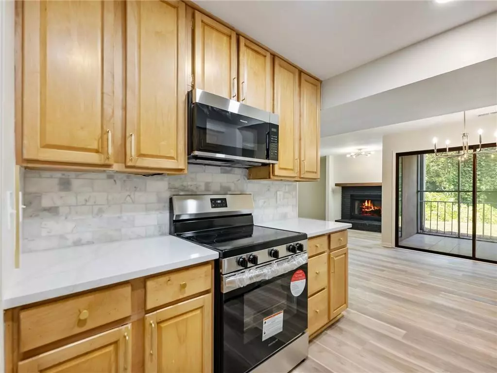 Gainesville, GA 30501,605 CANDLER ST #C2