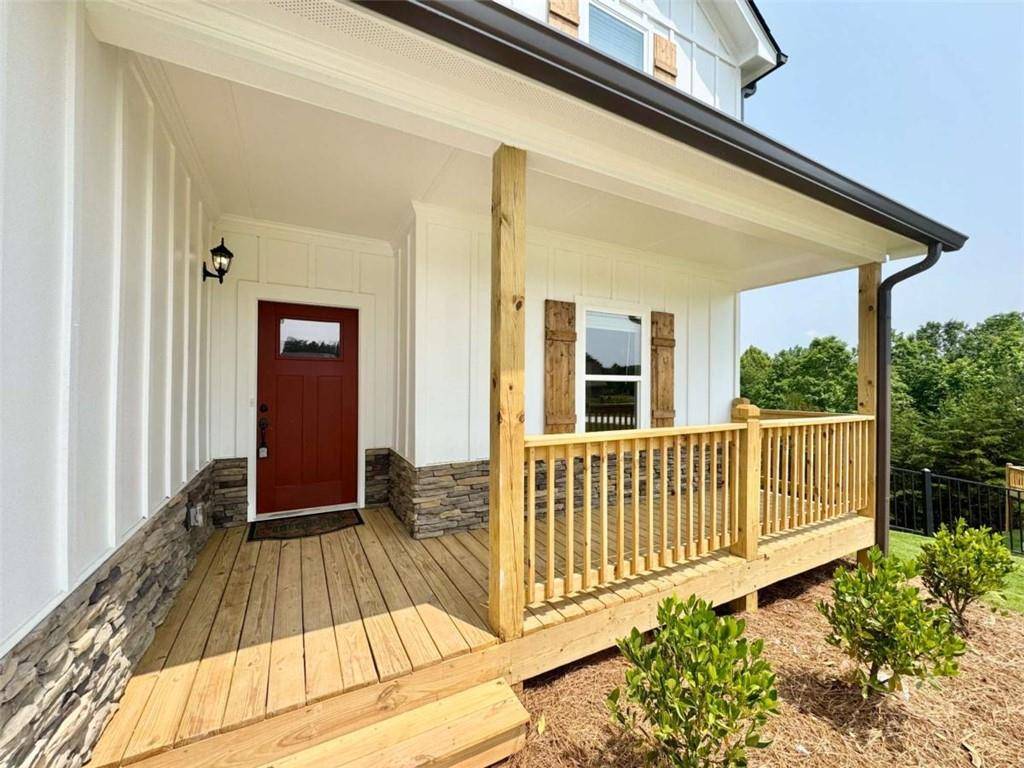 6414 Vista Point RD, Lula, GA 30554