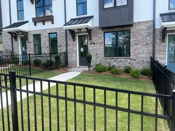 Cumming, GA 30040,627 Silva ST #127