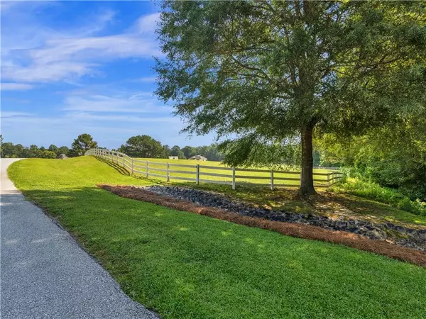Oxford, GA 30054,10 Longview DR