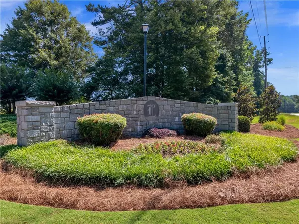 Oxford, GA 30054,10 Longview DR