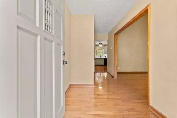 Dahlonega, GA 30533,735 Calhoun RD