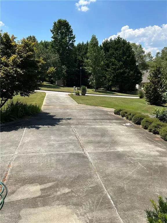 Monroe, GA 30655,315 Manor CT