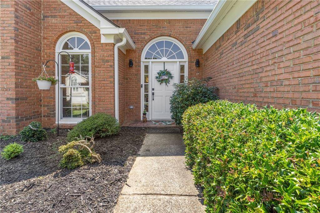 Roswell, GA 30076,180 Glen Holly DR