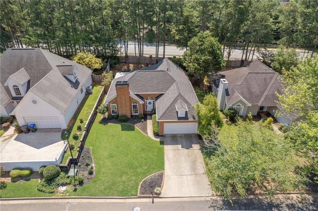 Roswell, GA 30076,180 Glen Holly DR