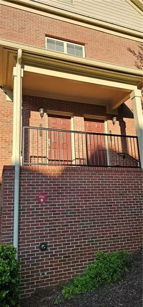 801 Perennial DR, Atlanta, GA 30328
