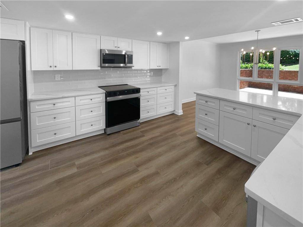 Brookhaven, GA 30329,3224 Clairmont North NE