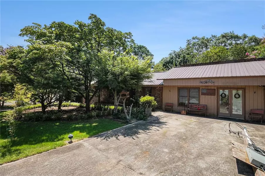 262 Holly DR, Winder, GA 30680