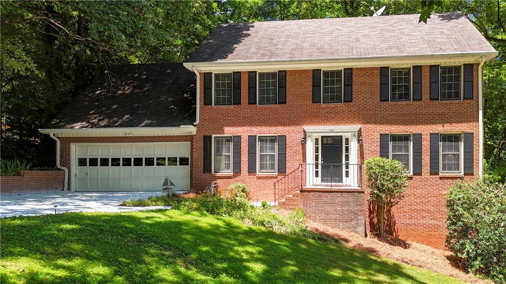 1527 Ridgewood DR SW, Lilburn, GA 30047