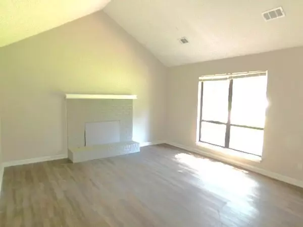 Alpharetta, GA 30009,502 Plymouth LN #502