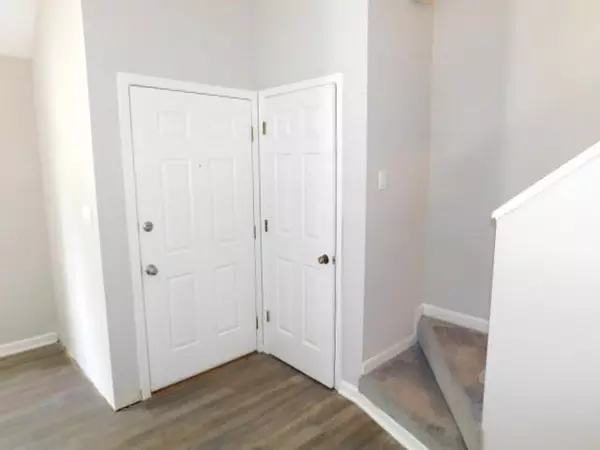 Alpharetta, GA 30009,502 Plymouth LN #502