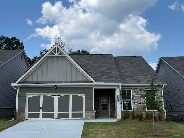2444 Anhinga DR, Loganville, GA 30052