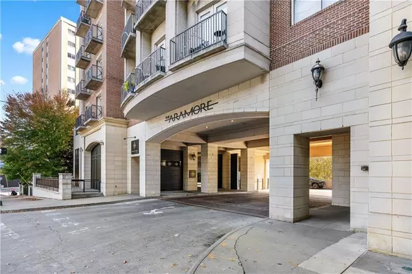 Atlanta, GA 30309,2277 Peachtree RD NE #407