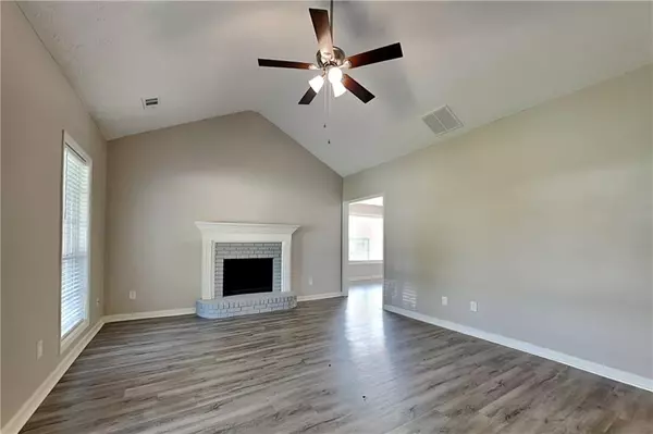 Loganville, GA 30052,511 Cambridge WAY