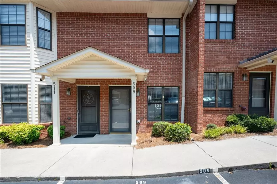 509 Mount Vernon DR, Calhoun, GA 30701