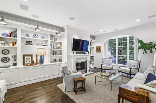 Atlanta, GA 30342,63 W Wieuca RD NE #5