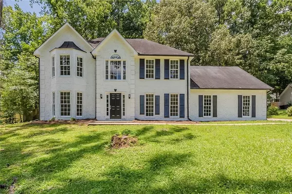 1056 Retner DR SW, Mableton, GA 30126