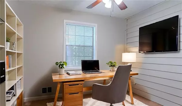 Stone Mountain, GA 30087,416 Pineburr LN