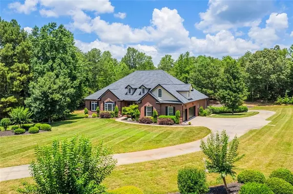 Cornelia, GA 30531,1025 Paradise Park RD