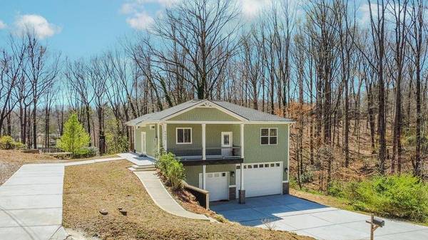 4660 Perry RD,  Gainesville,  GA 30506