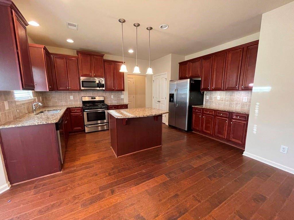 Cumming, GA 30028,5715 Bucknell TRCE