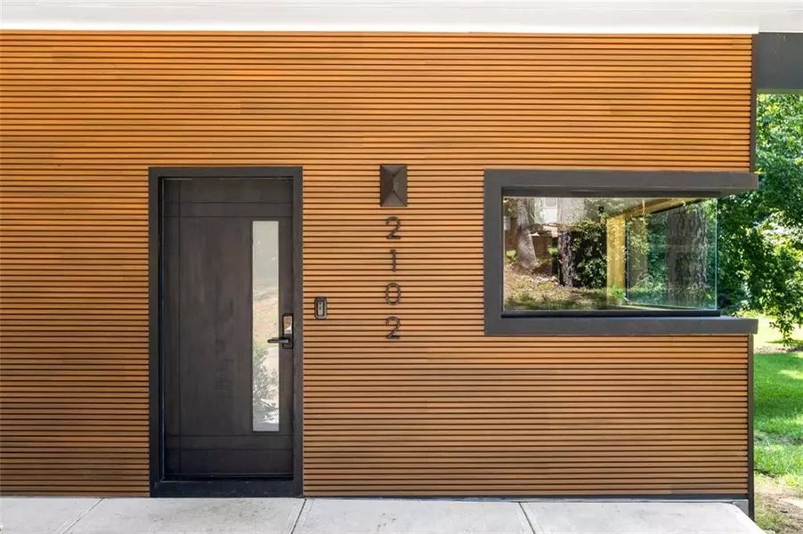 2102 Highview RD SW, Atlanta, GA 30311