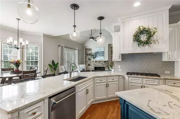 5173 Brendlynn DR, Suwanee, GA 30024