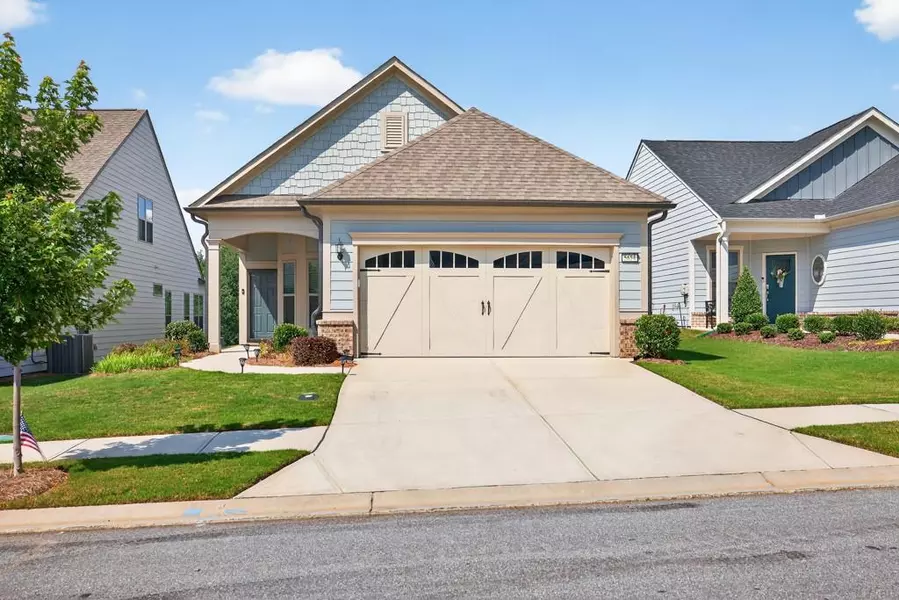 5654 Villa Crest DR, Hoschton, GA 30548