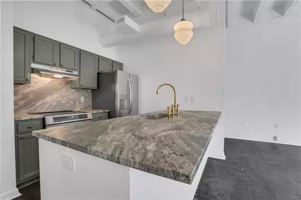 Atlanta, GA 30303,32 Peachtree ST NW #204