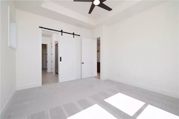 Woodstock, GA 30188,203 Mooney RD