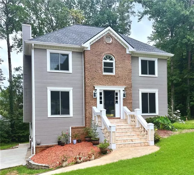 2101 Dawn CT, Suwanee, GA 30024