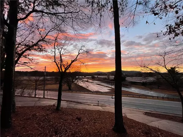 Cartersville, GA 30120,308 Etowah DR