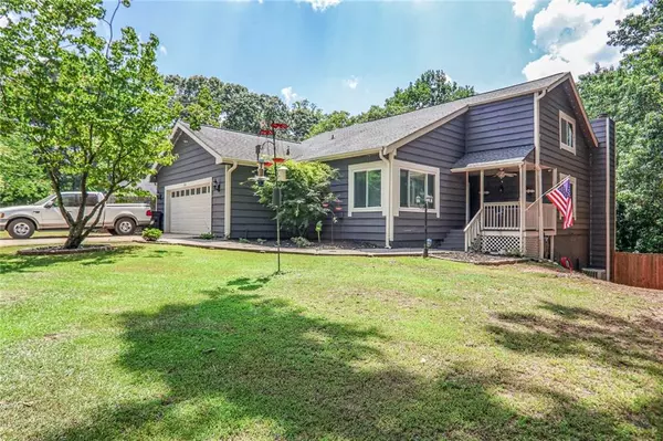 5533 Gibson DR, Acworth, GA 30102