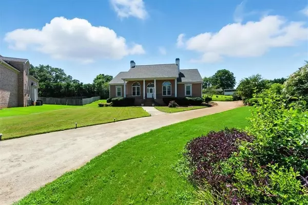 Cumming, GA 30041,2860 Chardonnay LN