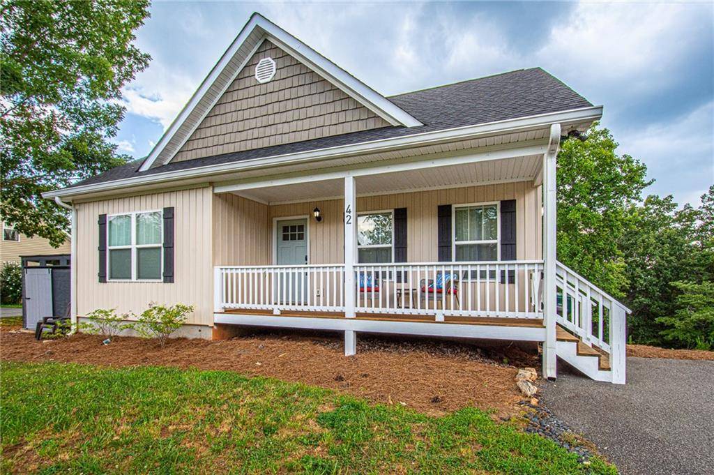 42 Camp DR, Dahlonega, GA 30533