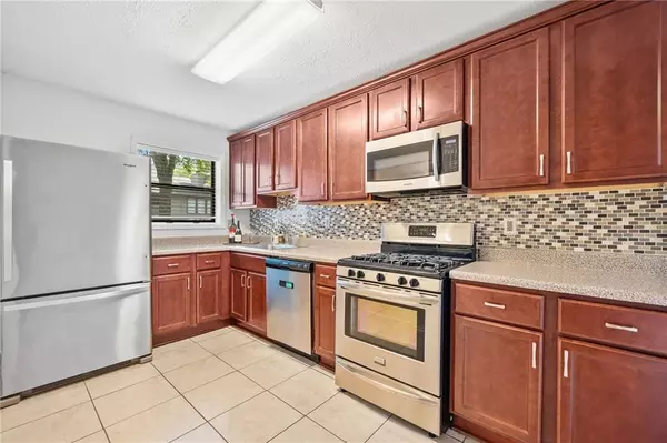 Marietta, GA 30067,109 NE Cedar CT SE #109