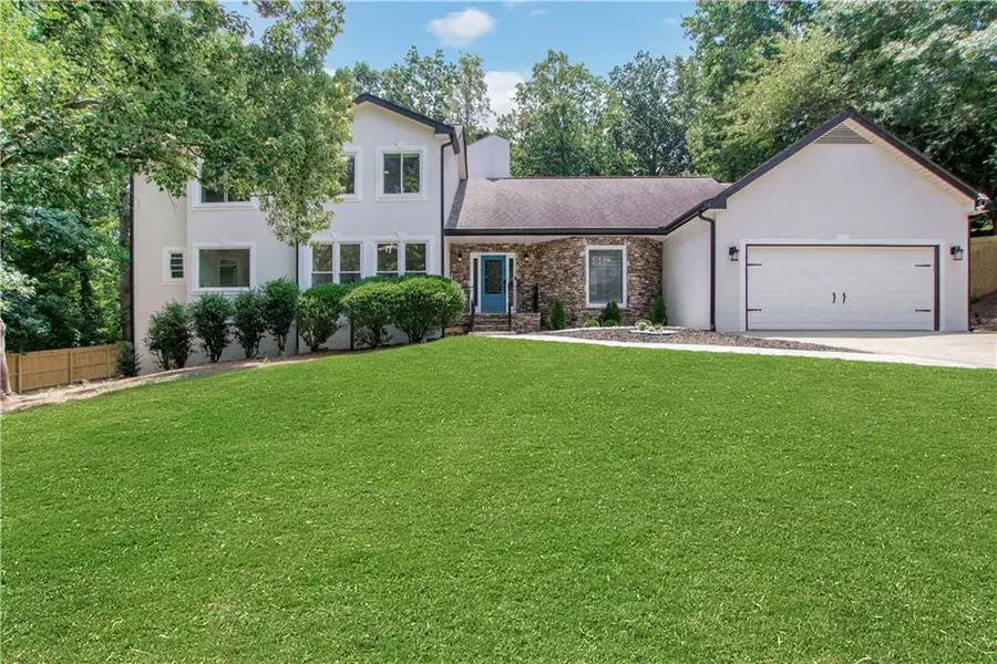 1960 Calvin DR, Duluth, GA 30097